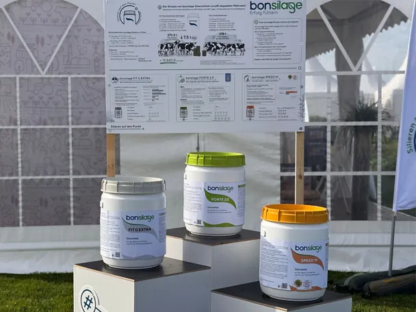 bonsilage Dosen auf der Versuchsfäche der DLG-Feldtage 2026